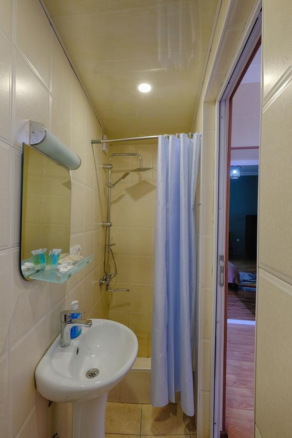 Euphoria Inn Tbilisi Kamer foto