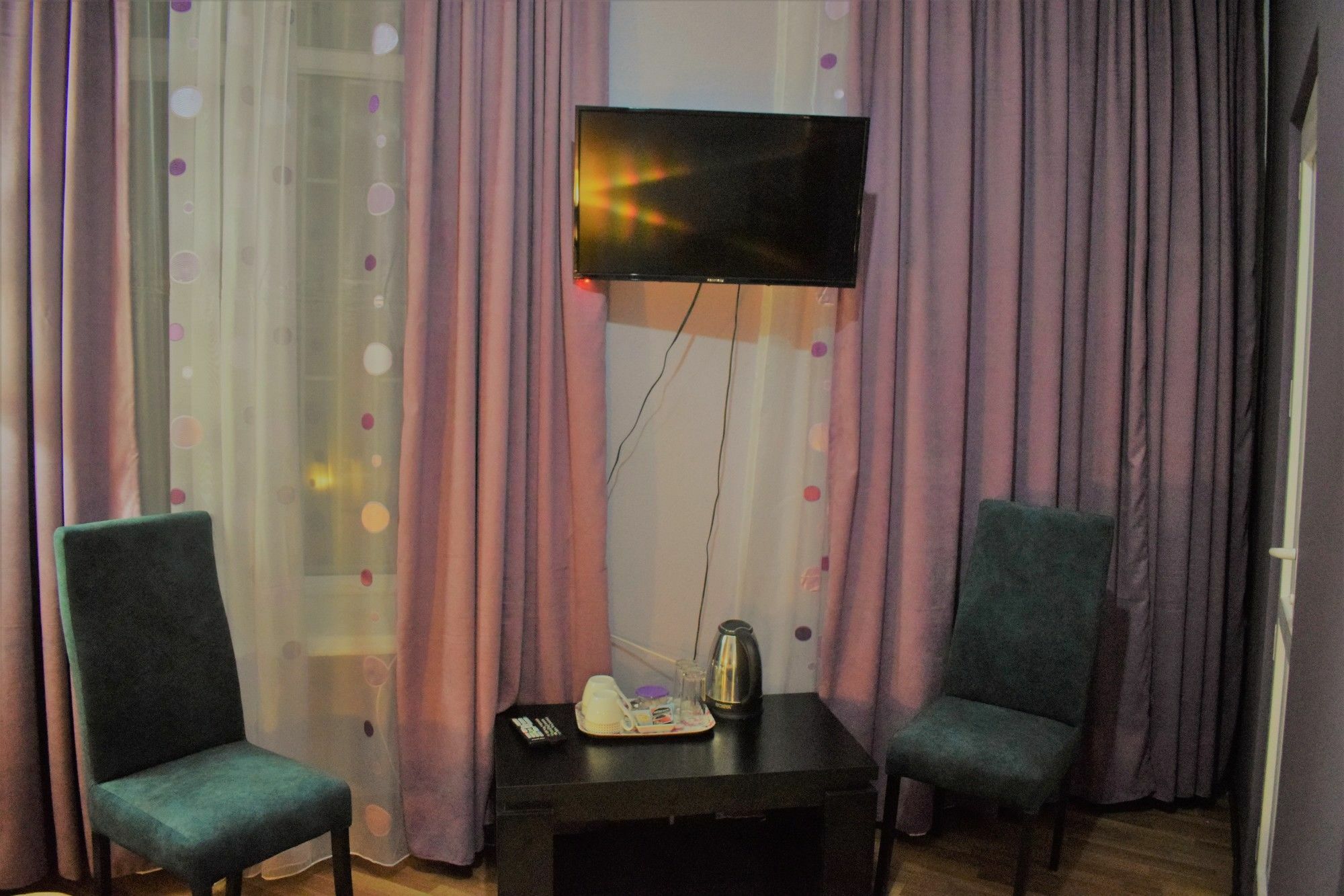 Euphoria Inn Tbilisi Buitenkant foto